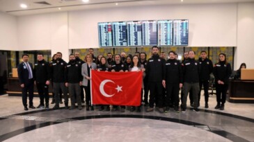 Antarktika’ya giden Bilim seferi ekibi yurda döndü